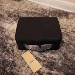 BEIS The Cosmetic Case in Black